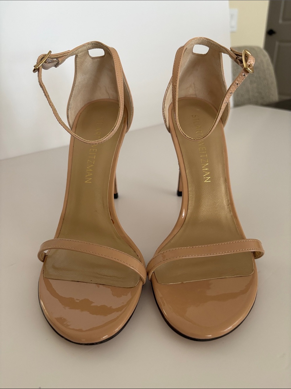 Stuart Weitzman nude sandal
$275.00